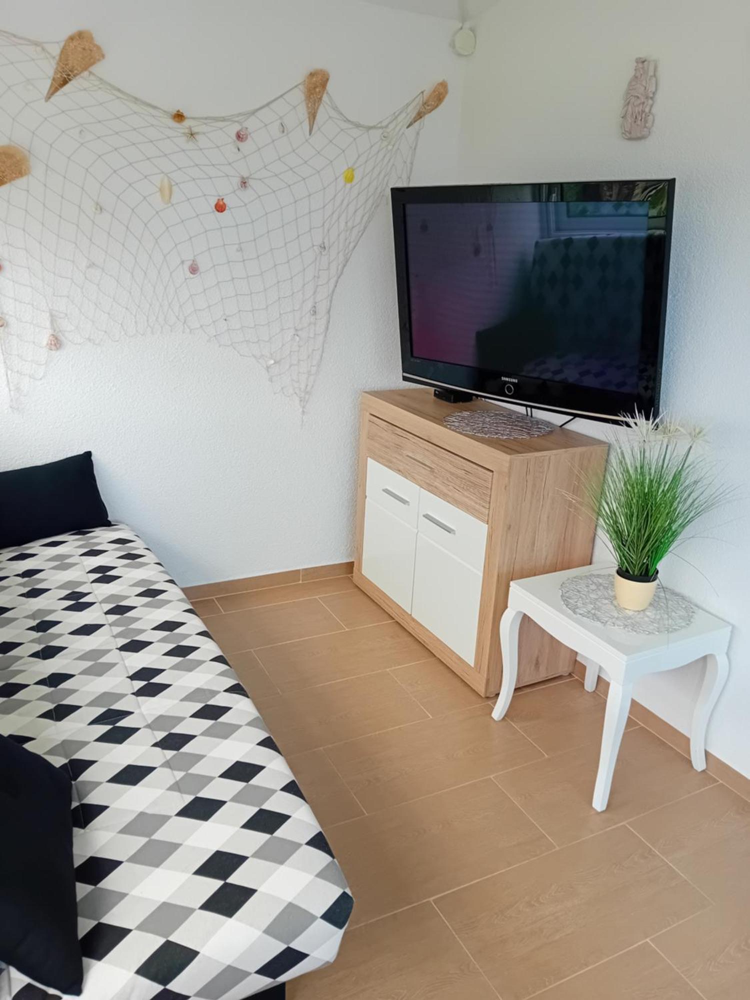 Apatmani Peternel Apartman Vir Kültér fotó