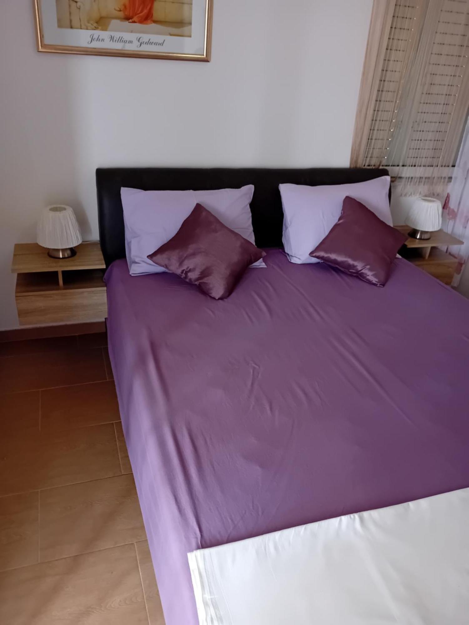 Apatmani Peternel Apartman Vir Kültér fotó