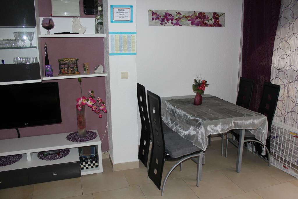 Apatmani Peternel Apartman Vir Kültér fotó