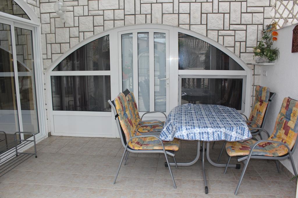 Apatmani Peternel Apartman Vir Kültér fotó