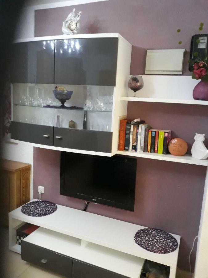 Apatmani Peternel Apartman Vir Kültér fotó